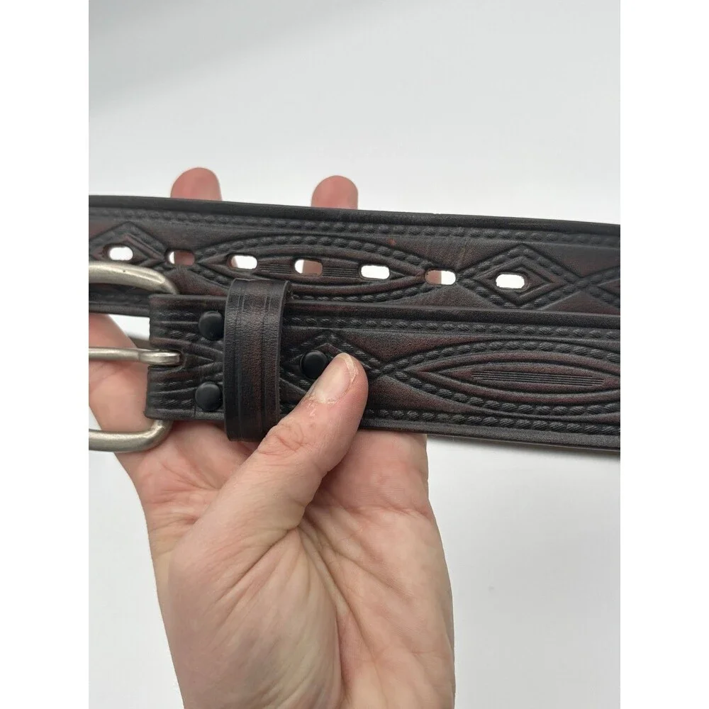 Vintage Wrangler Tooled Leather Belt Men‎ Western, Cowboy, Biker, Casual Sz 40